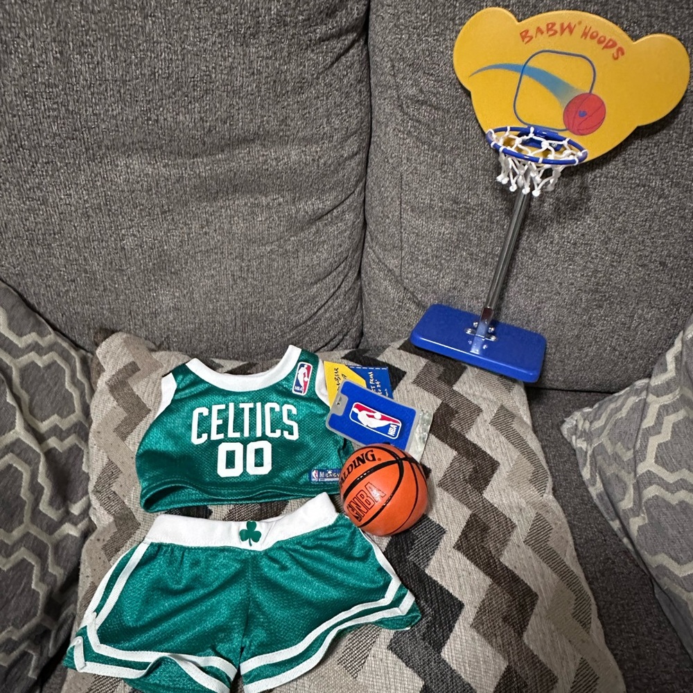 New Build-A-Bear NBA Boston Celtics Basketball Set of 2